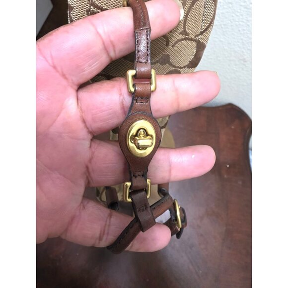 Coach Women's Signature Print Thong Sandals Brown/Gold Leather Size 8B - Picture 9 of 10